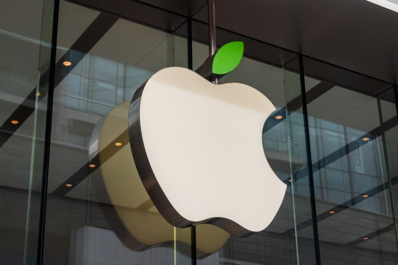 Apple to Challenge Antitrust Lawsuit, Asserts Strong Competition in Smartphone Market